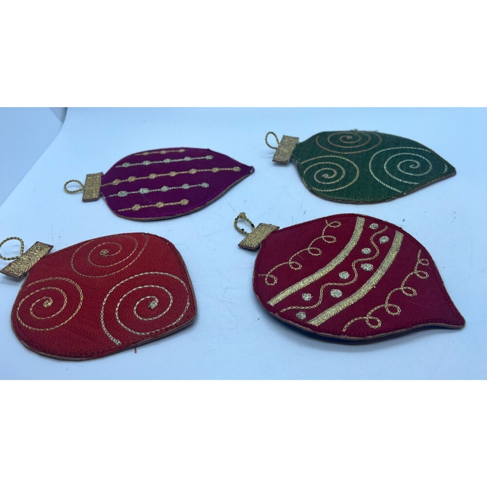 Crate & Barrel Drink Coaster Set of 4 100% Cotton 6" ornament christmas table